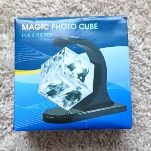 NIB Magic Photo Cube
